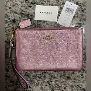 Brand new w tags Coach Wristlet purse